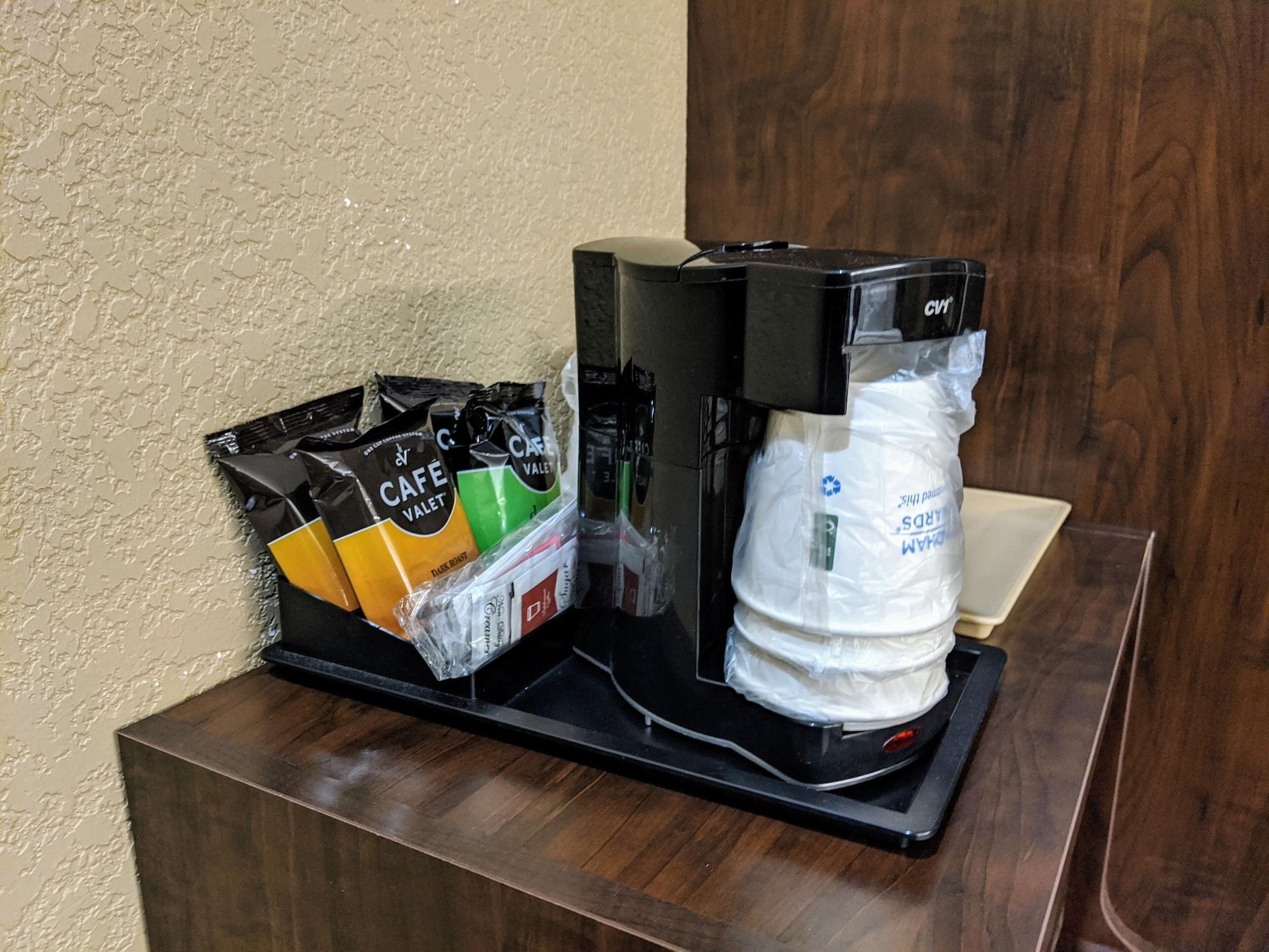 蒙哥马利米克罗客栈及套房酒店 外观 照片